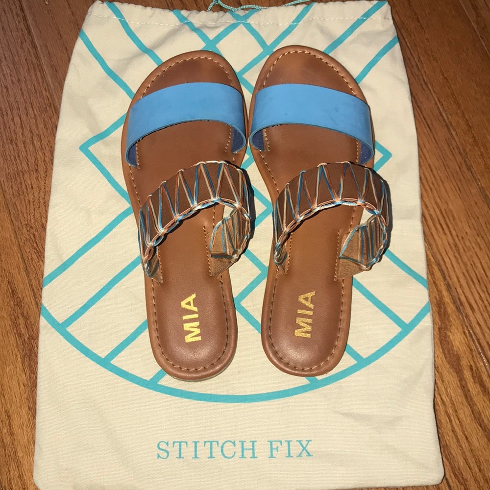 Mia sandals